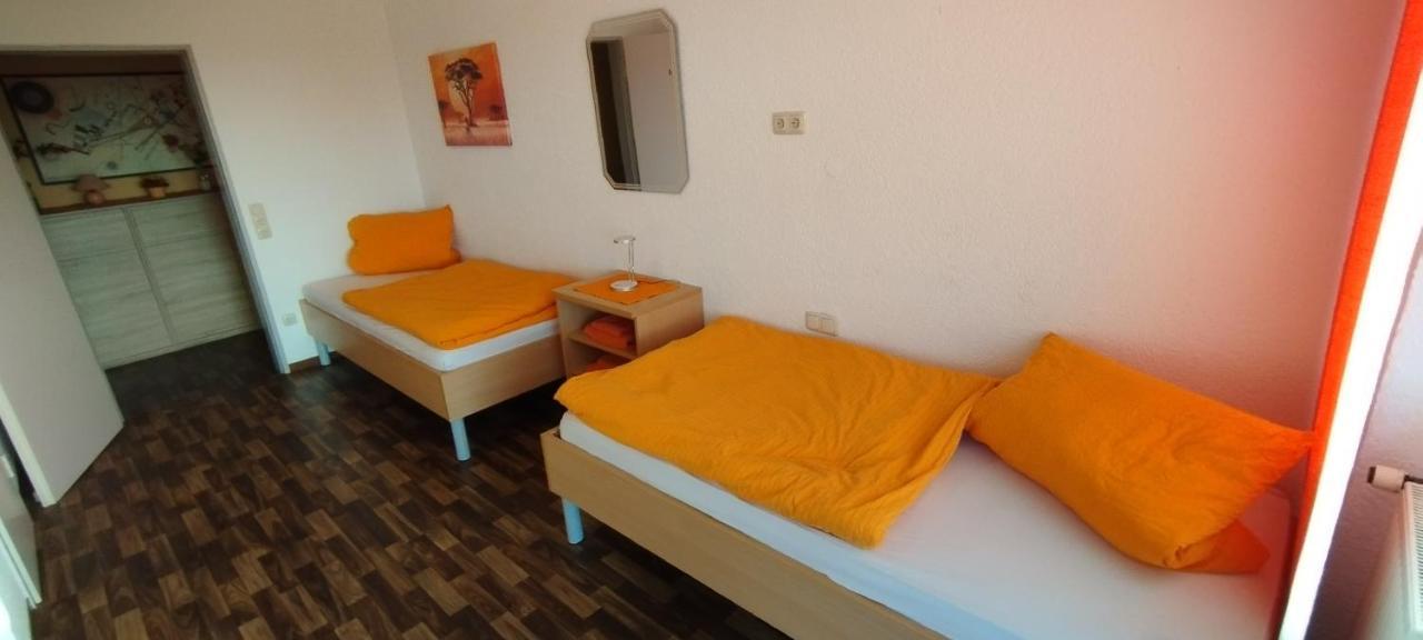Aparthotel Gaststaette Zur Tribuene Pfungstadt Esterno foto